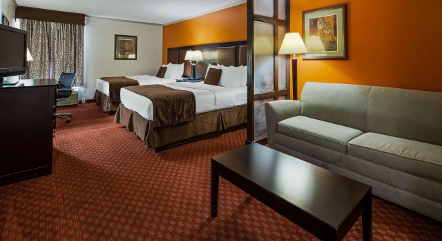 Best Western Plus Lubbock Windsor Inn, Buchen Sie Hotel Hotels in Lubbock mit Parkplatz, Parkplätze