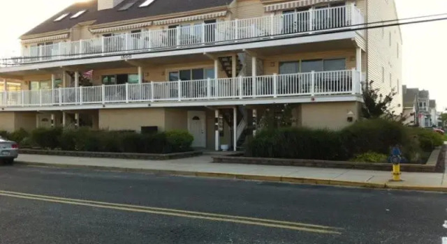 NW1500 Ocean Ave-2, Buchen Sie Hotel Hotels in Wildwoods Beach mit Parkplatz, Parkplätze