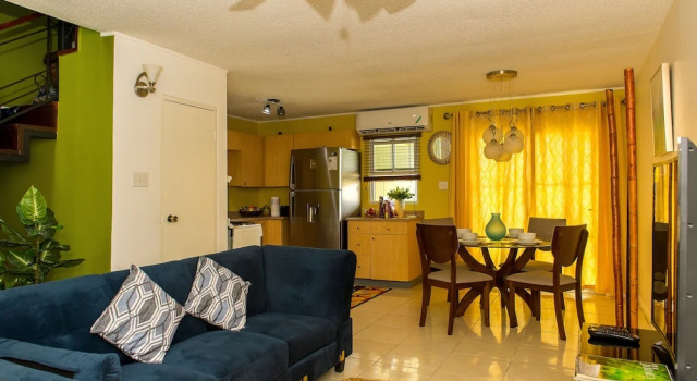 Вилла The Beach House II Bedroom with
