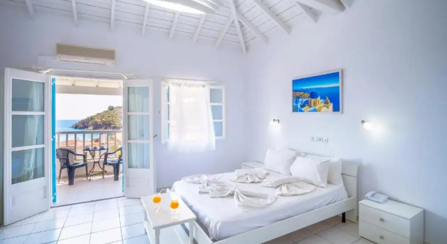 Номер Superior Limnionas Bay Village Hotel