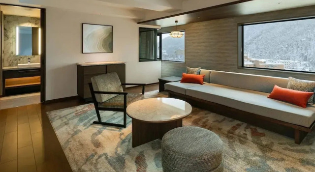 Люкс Premier с видом на горы Executive Suite SUIREI