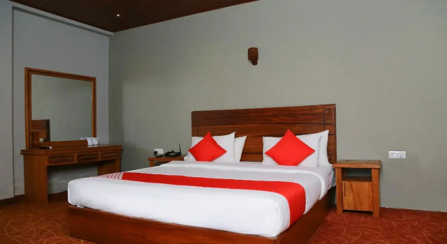OYO 278 Hotel Rivelka, Забронировать Отель Отели Гурудития 3 звезды, 3*