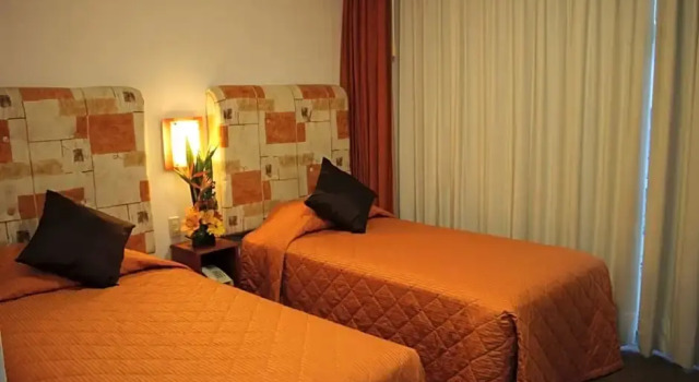 Четырёхместный номер Standard Hotel Villa de Cortez