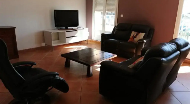 HéBERGEMENT 110 MèTRES CARRéS AVEC TERASSE, Book Hotel Sète Étang de Thau
