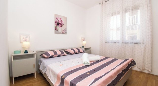 Apartments Tiho, Забронировать Апартаменты/квартира Апартаменты Водице, рядом с Пристань для яхт ACI Водице, Апартаменты/квартира