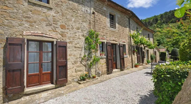 Borgo Elena