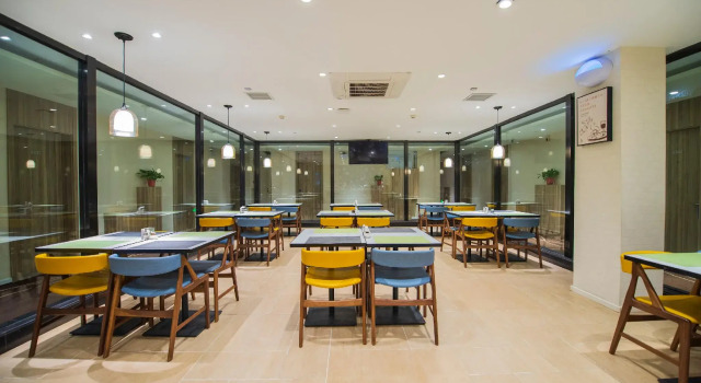 Hanting Premium Hotel Youjian Pingyao Theater, Забронировать Отель Пинъяо Шаньси, рядом с Ancient Dwellings Expo Garden