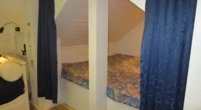 Äppelgården Bed & Breakfast, Book Hotel  