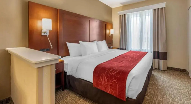 Двухместный люкс Superior Comfort Suites Barstow near I-15