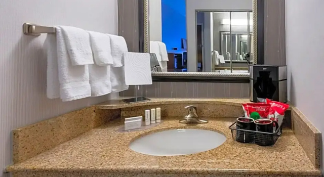 Номер Standard Courtyard by Marriott Panama City