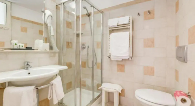 Двухместный номер Standard с видом на горы HOTIDAY Room Collection - Giulianova