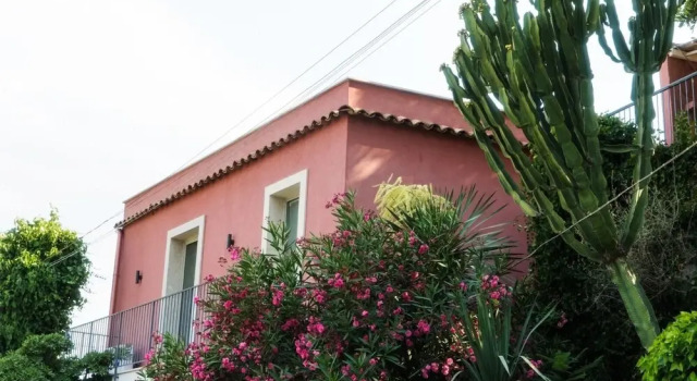 Luxury apt Near the Center of Taormina
