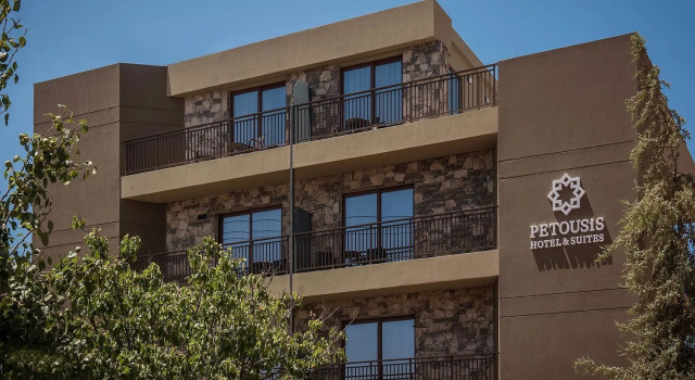 Petousis Hotel & Suites
