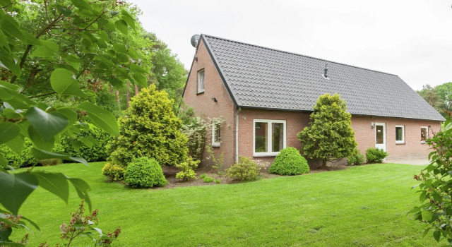 Rural holiday home in Vessem with a sauna, Prenota Casa vacanze Cottage a Noord-Brabant, Cottage