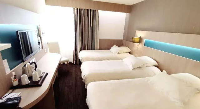 Трёхместный номер Standard Best Western Marseille Aeroport