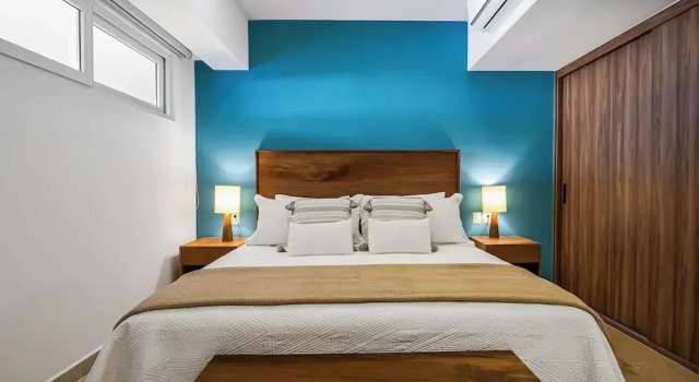 Oceanfront 1BR with Balcony & Pool, Book Apartment Puerto Vallarta Jalisco