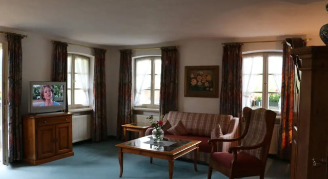 Люкс Deluxe с балконом DEVA Villa Mittermaier