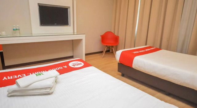 OYO 232 The Suraya Hotel, Rezerwuj Hotel Kuantan Pahang