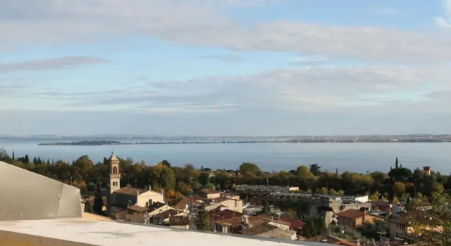 Апартаменты Agriturismo Cascina Crocelle - Lake View and Heated Pool