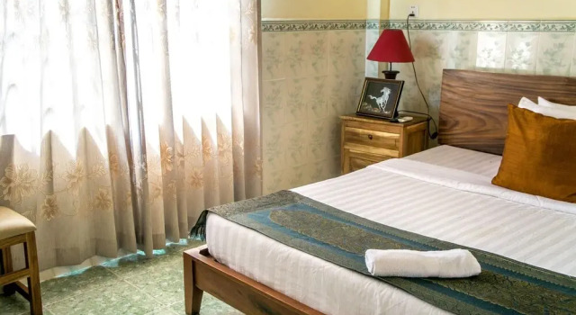 Kep Villa, Rezerwuj Willa Hotele w Kep z parkingiem, Parking