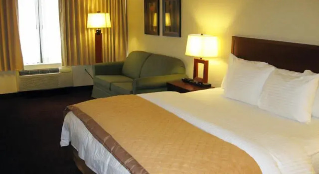 La Quinta Inn & Suites Somerset, Buchen Sie Hotel Somerset North Jersey