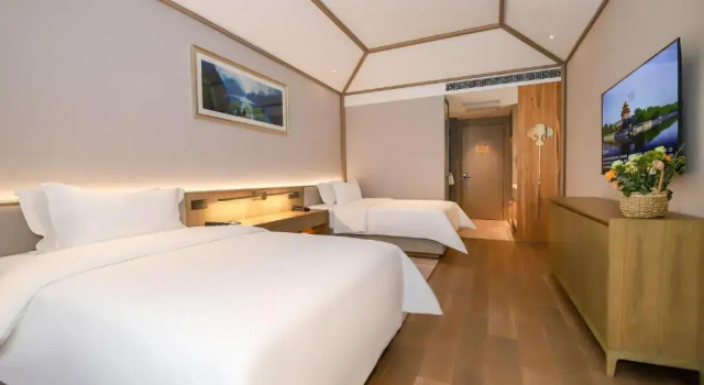 Номер Deluxe Qianhe International Hotel