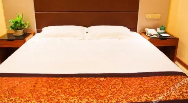 Zhonghai Business Hotel, Prenota Hotel Hotel a Huaibei con parcheggio, Parcheggio