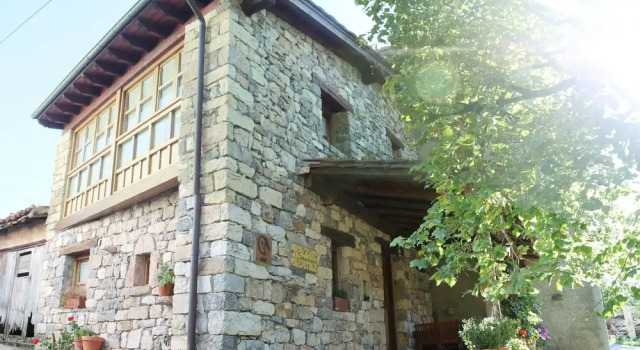 El Sotámbanu, Reservar Hotel Hotéis e alojamentos em Arangas, Hotel