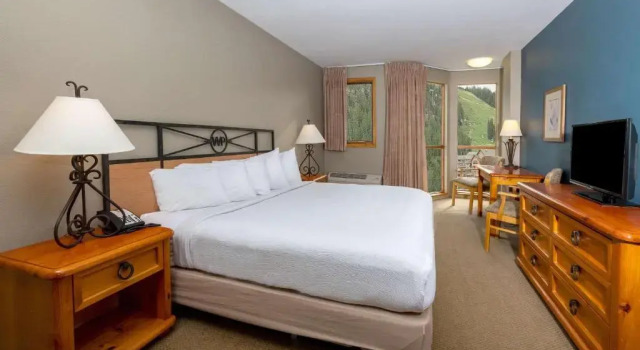 Двухместный номер с видом на горы Winter Park Mountain Lodge