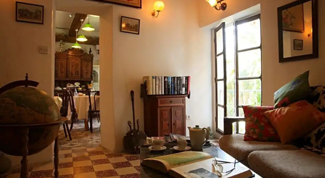 Maison De LOrb, Забронировать Отель Безье Hérault, рядом с Девять шлюзов Фонсеран