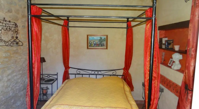 Le Mazet, Rezervovat Hotel Hotely v Remoulins s parkováním, Parkování