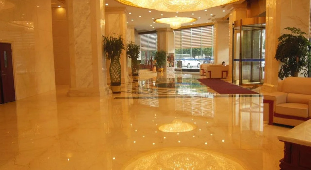 Dongjiang International Hotel, Boek Hotel Hotels in Guangdong met parkeren, Parkeren