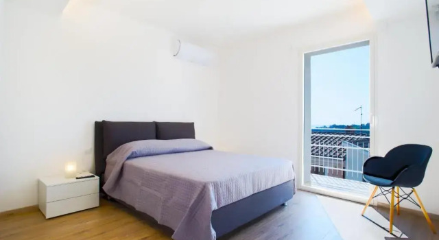 Четырёхместный номер Standard с балконом B&B ALUSEA