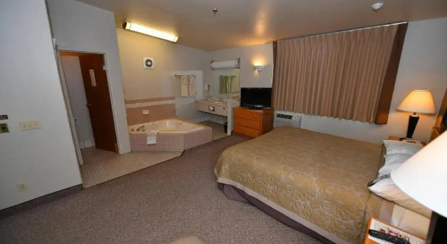 Люкс Costa Mesa Inn - Newport Beach Area