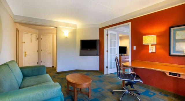 La Quinta Inn & Suites Charlotte Airport South, Foglalás Szálloda Charlotte Észak-Karolina