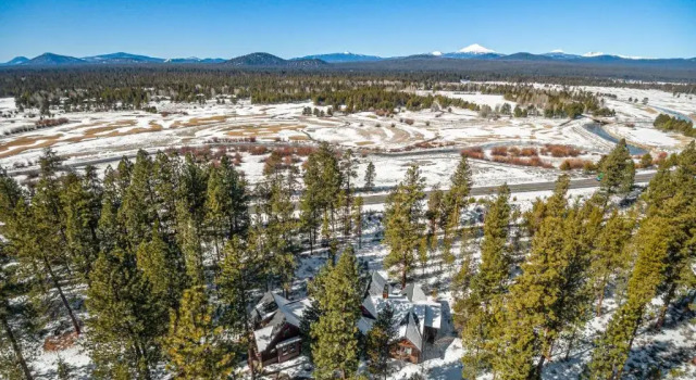 Коттедж Big Pine by Avantstay Stunning Secluded Oregon Home w/ Hot Tub