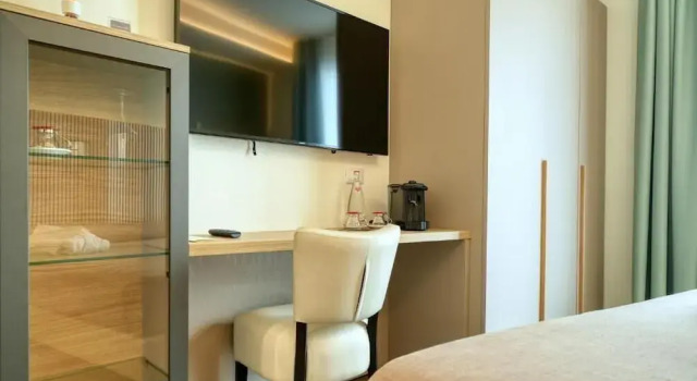 Люкс Deluxe с балконом и с видом на озеро Hotel Palazzo del Garda & Spa