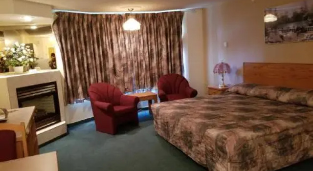 Western Budget Motel #1 Red Deer, Rezervovat Motel Hotely v Red Deer s bazénem, Bazén