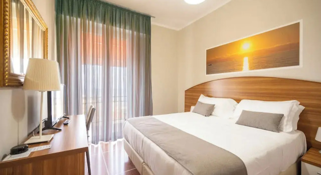 Двухместный номер Superior с балконом и с видом на море Hotel Mediterraneo