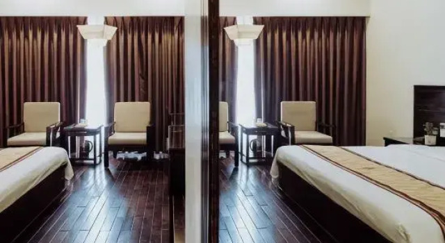 Номер Superior White Palace Thai Binh Hotel