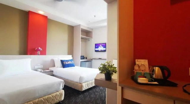 Трёхместный семейный номер Standard Palette KL Sentral Station Formerly Scott Hotel