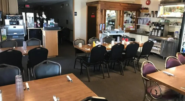The Home Hotel, Rezervovat Hotel Boissevain Manitoba