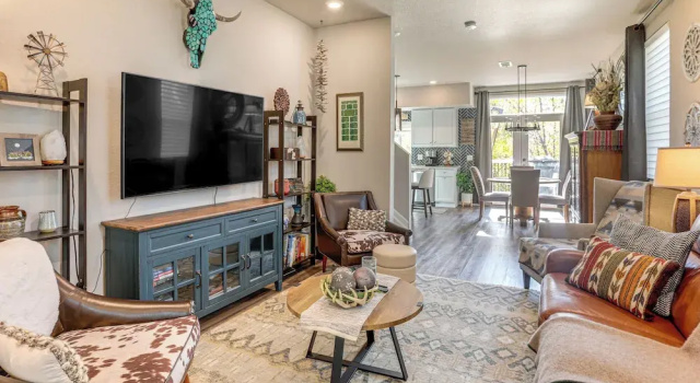 Walk to Light Rail! Townhome 9 Mi to Dtwn Denver, Book Apartment Lakewood Colorado