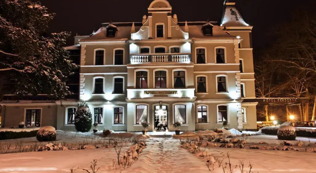 Hotel Fryderyk, Забронировать Отель Душники-Здруй Table Mountains, рядом с Бювет минеральной воды
