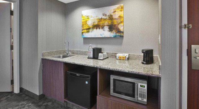 Двухместный люкс Executive c 1 комнатой с видом на внутренний двор Courtyard by Marriott Somerset