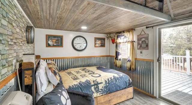 Cozy Tiny Cabin Near Mount Rushmore!, Забронировать Отель Хермоса штат Южная Дакота