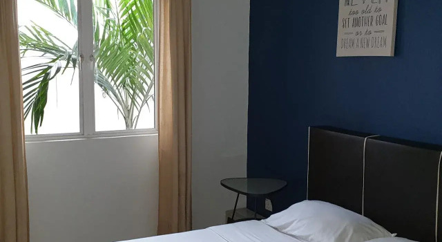 ZEN Rooms Sahabat Guesthouse, Забронировать Отель Отели Куала-Лумпура с парковкой, рядом с Башня Kuala Lumpur Tower, Парковка
