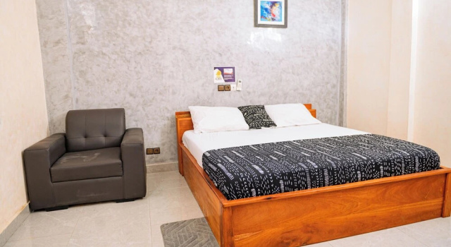 Трёхместный номер Classic с балконом Hôtel Merveille Lomé