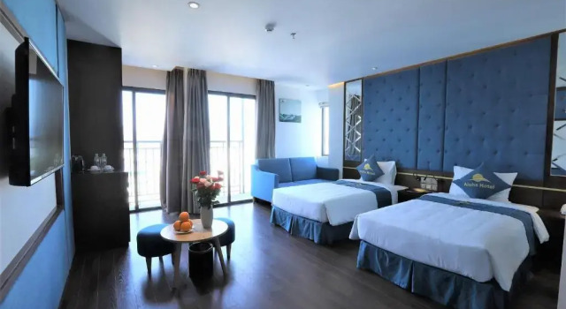 Трёхместный номер Standard с видом на море Aloha Hotel Nha Trang