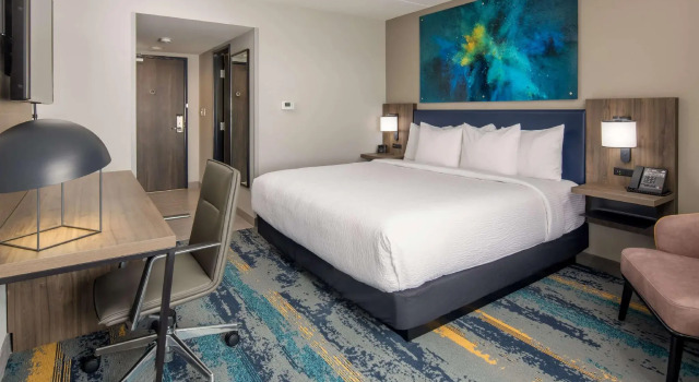 Двухместный номер Standard La Quinta Inn & Suites by Wyndham Spokane Downtown